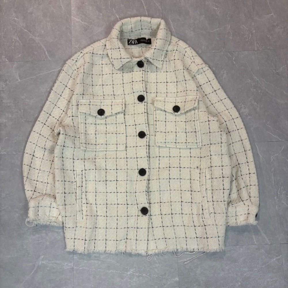 Zara Womens Textured Tweed Plaid Shacket Cream Black Raw Hem Button Front M